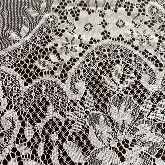 Lace Table Runner - Picture 2 of 2